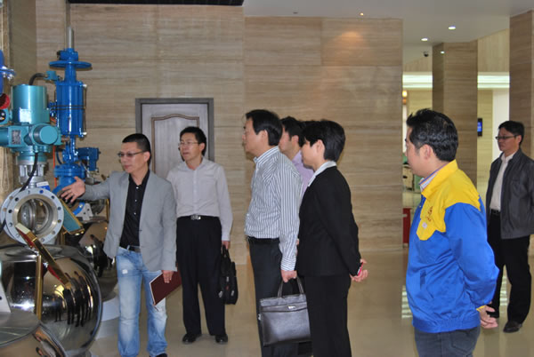 ζ^(q)^(q)ίMLɳI(lng)(do)ͬ־^һǮa(chn)Ʒչʾd